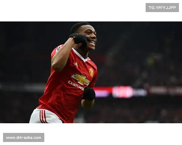 马夏尔在曼联的Instagram生活，魅力与才华并存